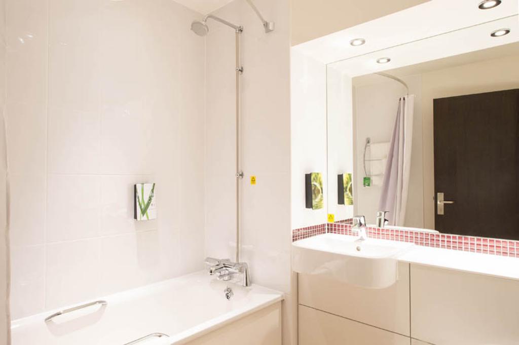 Premier Inn London Romford Central Bilik gambar