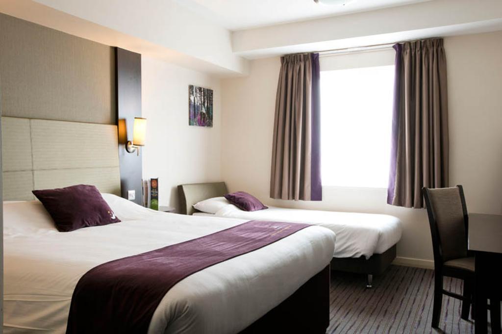 Premier Inn London Romford Central Bilik gambar