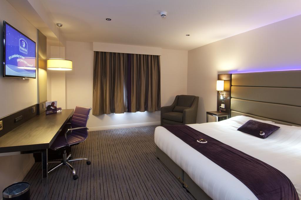 Premier Inn London Romford Central Luaran gambar